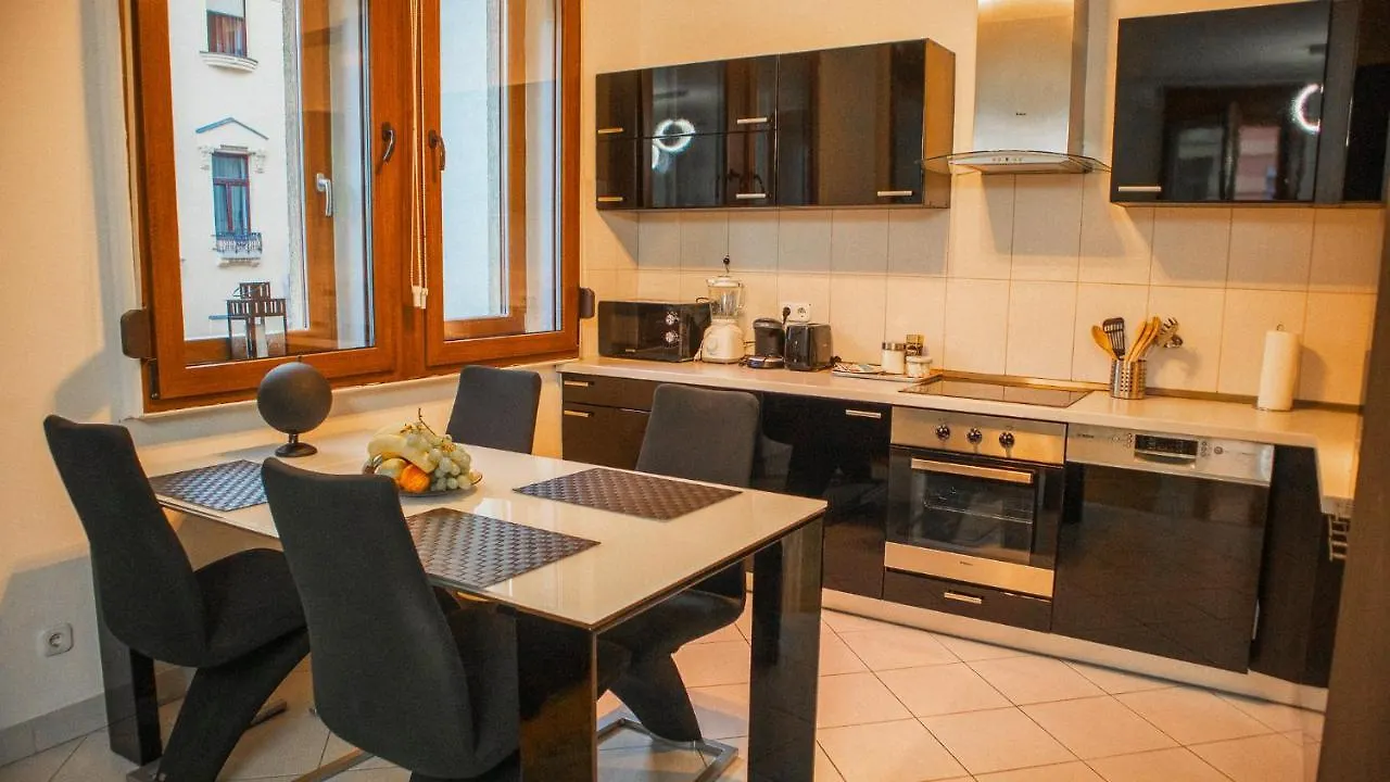 Kazinczy Boutique Apartment Budapest